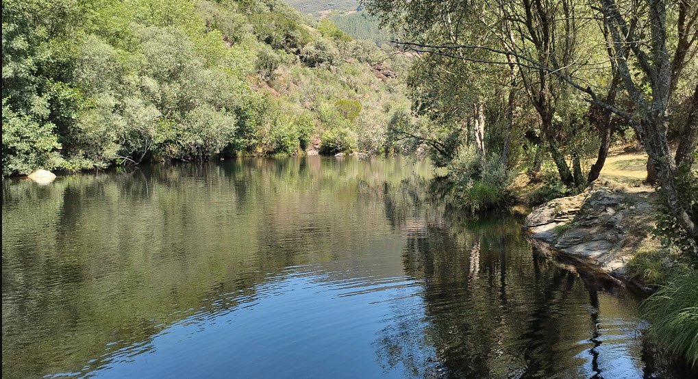 Praia Fluvial de Ponte Frades, Portugal